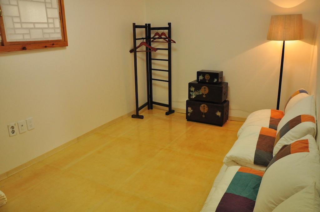 Hueahn Hanok Guesthouse Seoul Zimmer foto